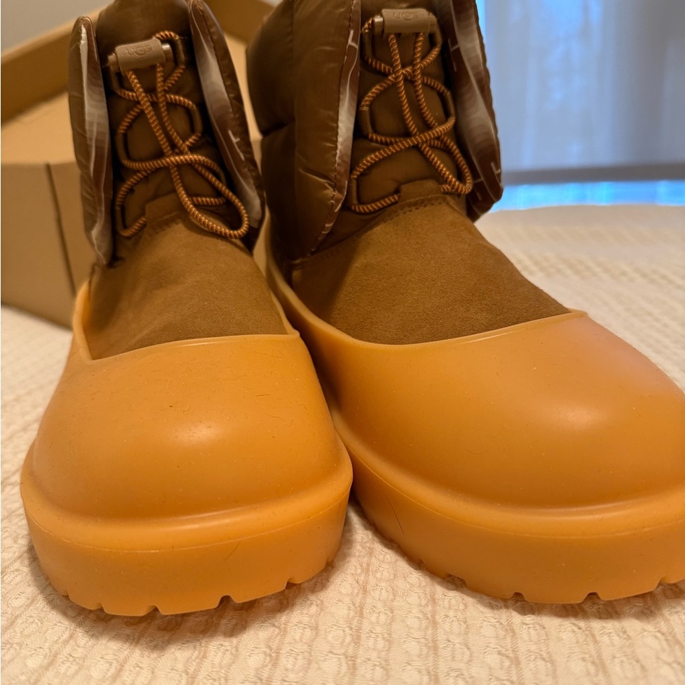 Ugg Classic Maxi Toggle Boot - image 6